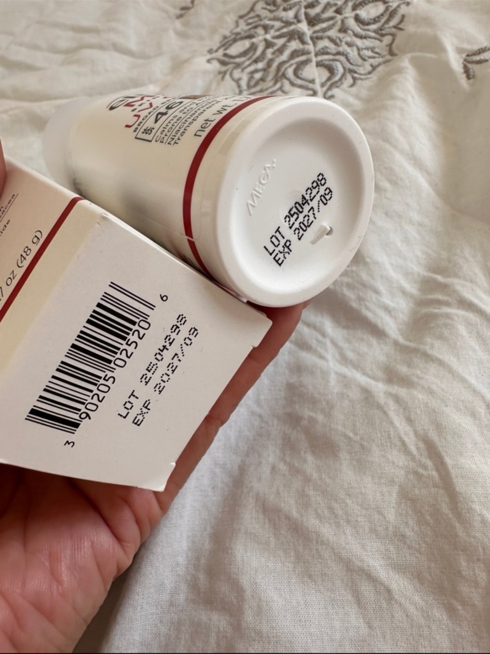 EltaMD EXP 09/27 Tinted SPF 46 - New in Box. - Picture 3 of 6